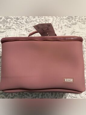 Kusshi Rose Pink Cosmetic Makeup Bag